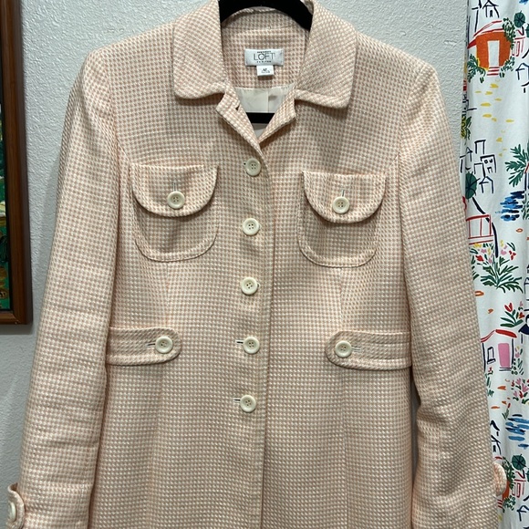 Vintage Ann Taylor Pink Houndstooth Trench coat with Contrasting Trim - Picture 5 of 10